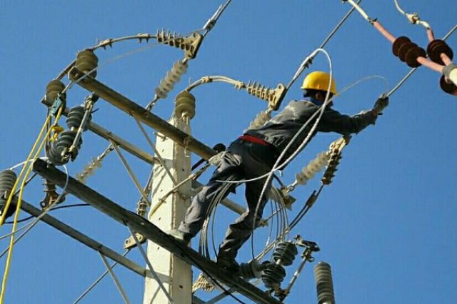 کابلی شدن شبکه برق ۶ روستا در بهمئی